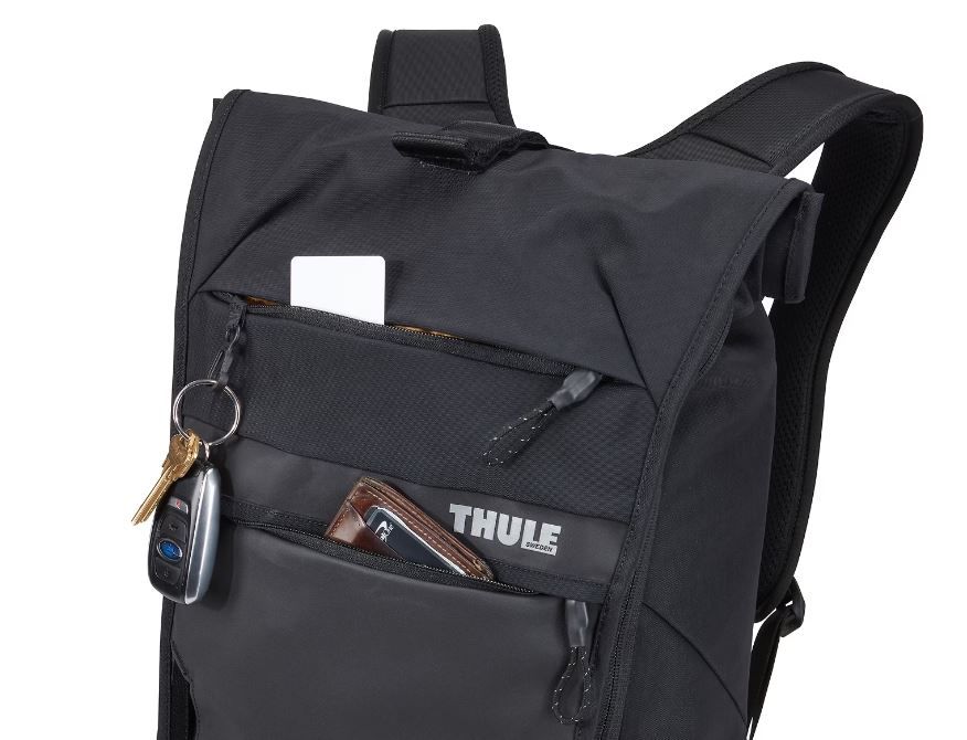 Thule 3204729 - Black 18L ParamountCommuter Backpack