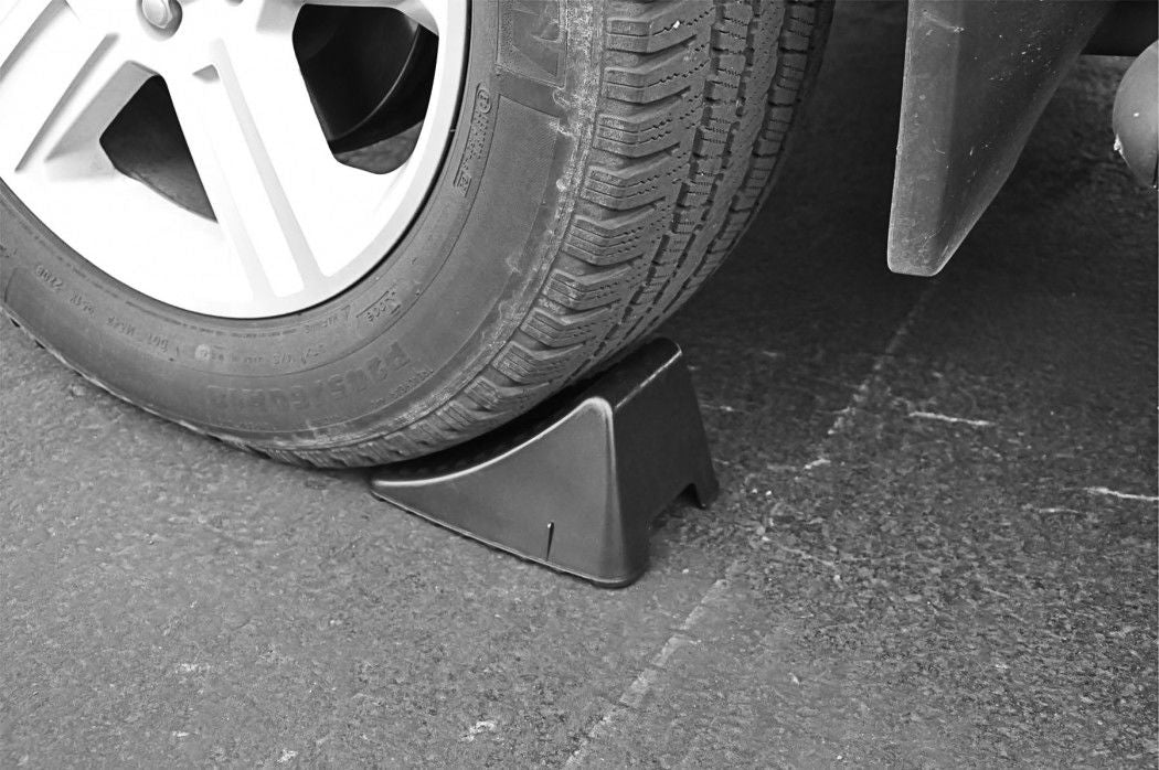 Hopkins HP51900 - Heavy Duty Wheels Chocks (Pair)