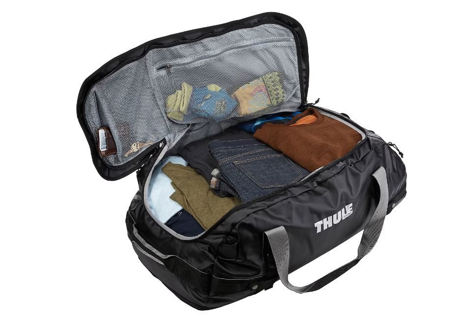 Thule 3204417 - Black Chasm 90L Sport Duffel Bag